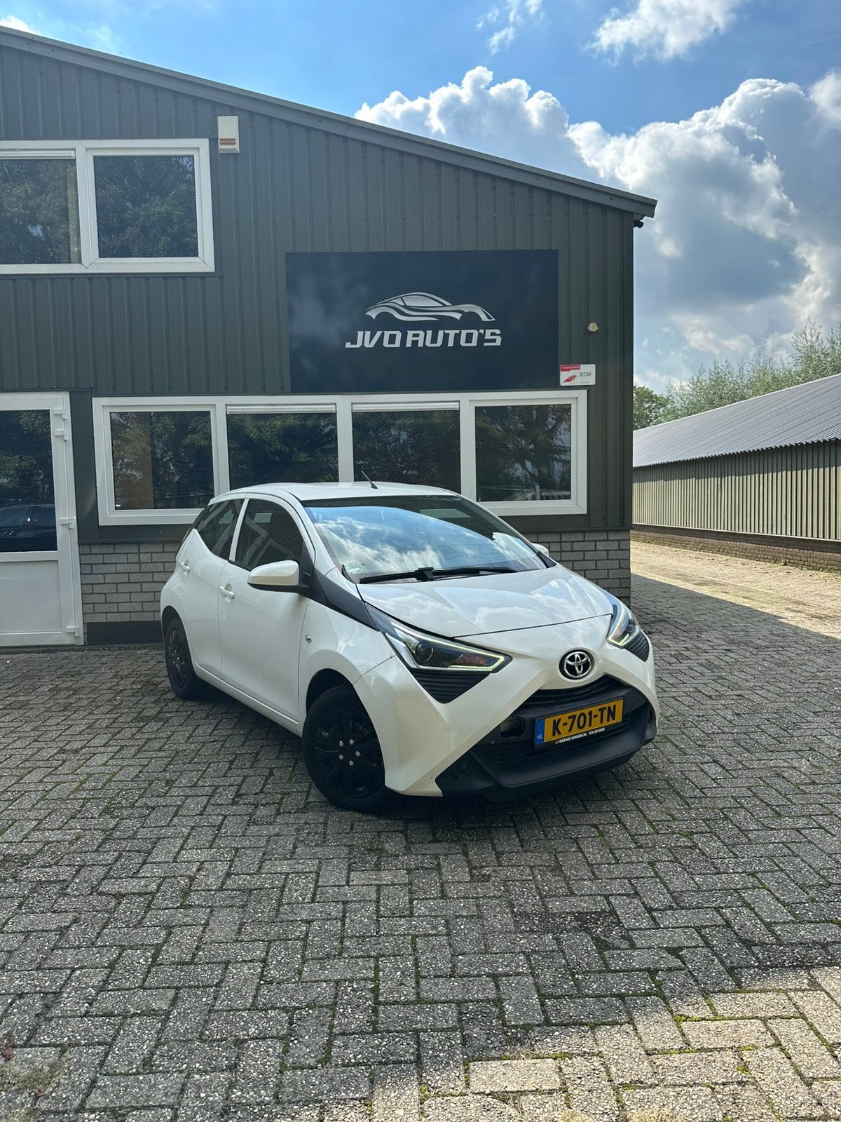 Toyota Aygo 1.0 Vvt-i 72pk 5D 2019 Wit, Auto's, Voorwielaandrijving, 4 stoelen, Wit, Bedrijf