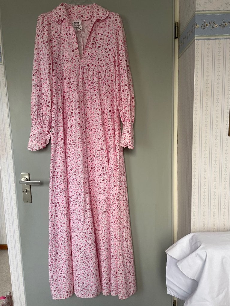 Vintage Laura Ashley Jurk - Roze Bloemenprint, Kleding | Dames, Maat 38/40 (M), Verzenden, Zo goed als nieuw, Roze