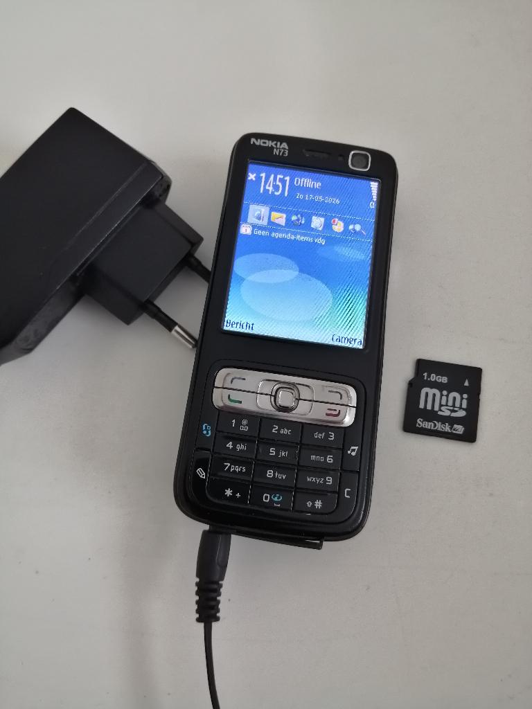 WEG=WEG!! RETRO NOKIA N73 ZAKELIJK | BLUETOOTH, CAMERA, MP3, Telecommunicatie, Mobiele telefoons | Nokia, Gebruikt, Zwart, Fysiek toetsenbord