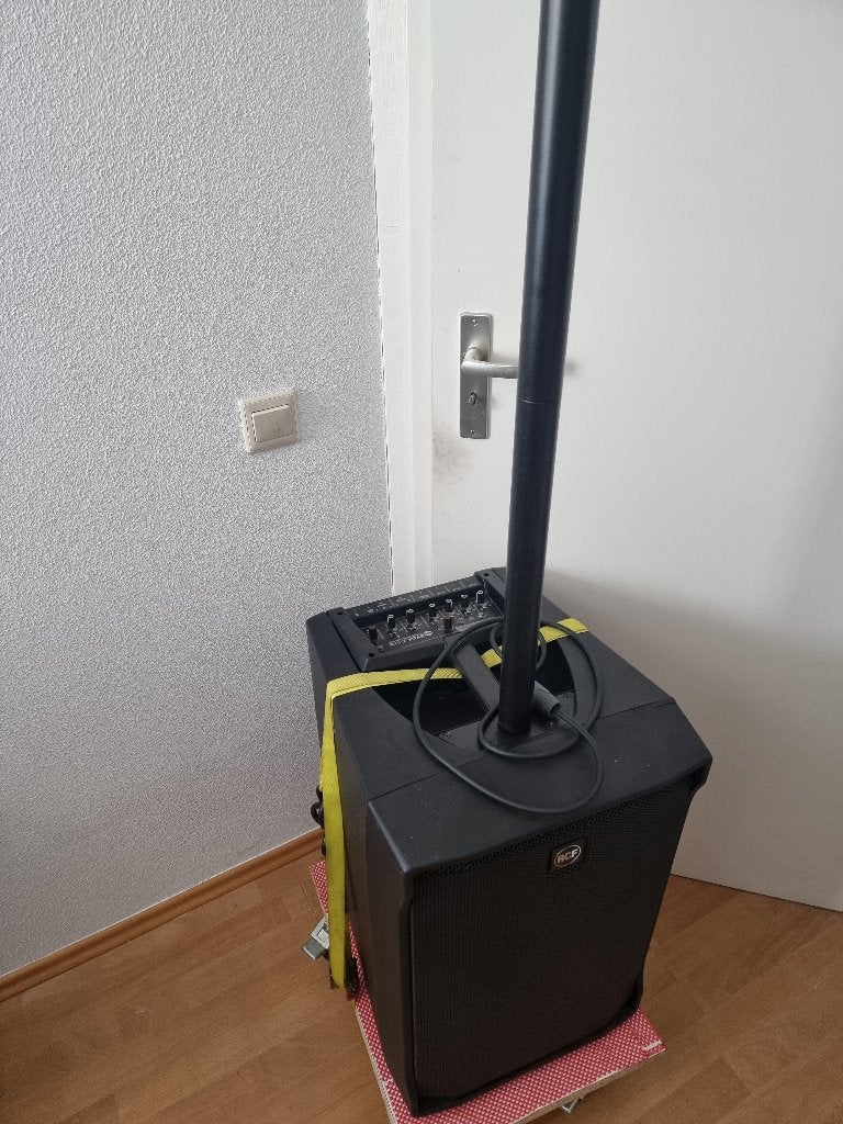 Rcf geluids instalatie., Ophalen of Verzenden, Zo goed als nieuw, Audio