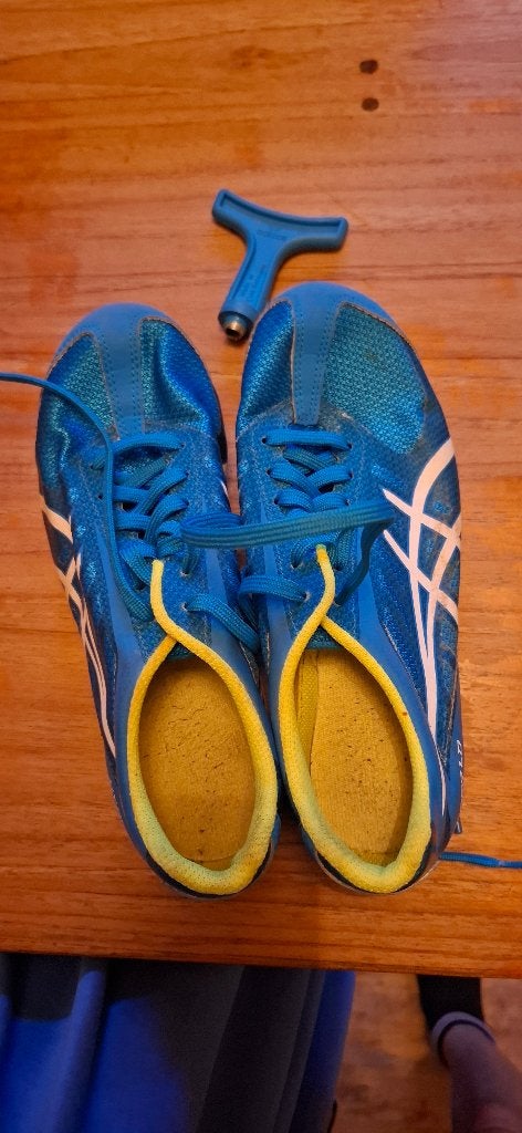 Asics Spikes hyper LD maat 37, Sport en Fitness, Loopsport en Atletiek, Ophalen of Verzenden, Zo goed als nieuw, Spikes, Hardlopen