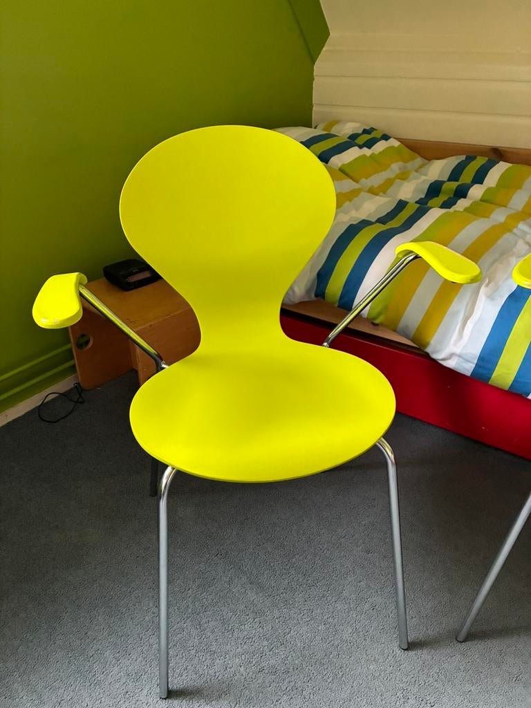 Scandinavische design stoel Danerka , met armleuningen ., Gebruikt, Overige kleuren, Ophalen of Verzenden, Hout