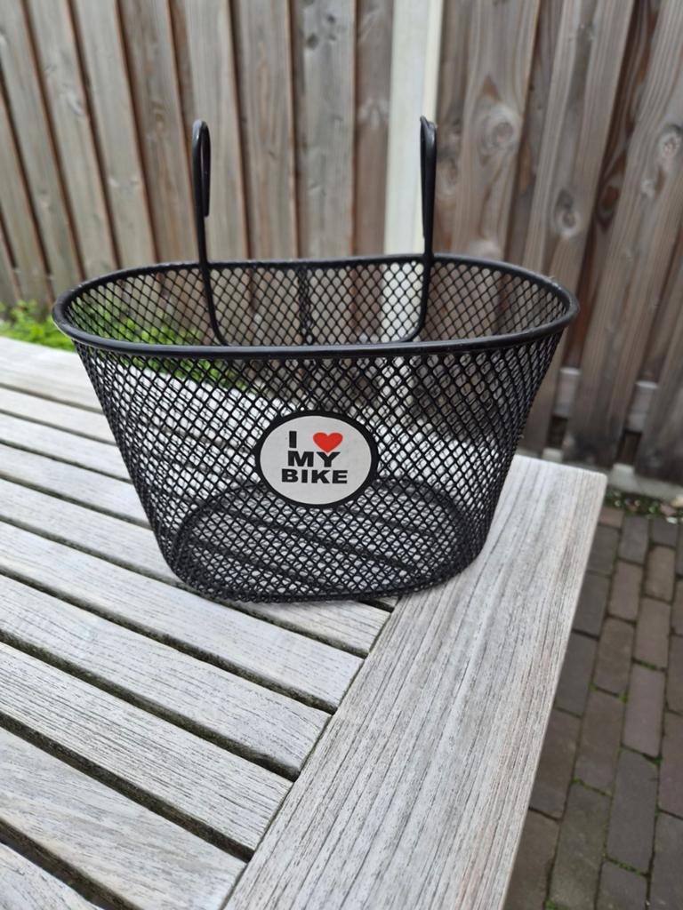 Zwart fietsmandje voor kinderfiets met stuurbevestiging, Fietsen en Brommers, Fietsaccessoires | Fietsmanden, Ophalen of Verzenden