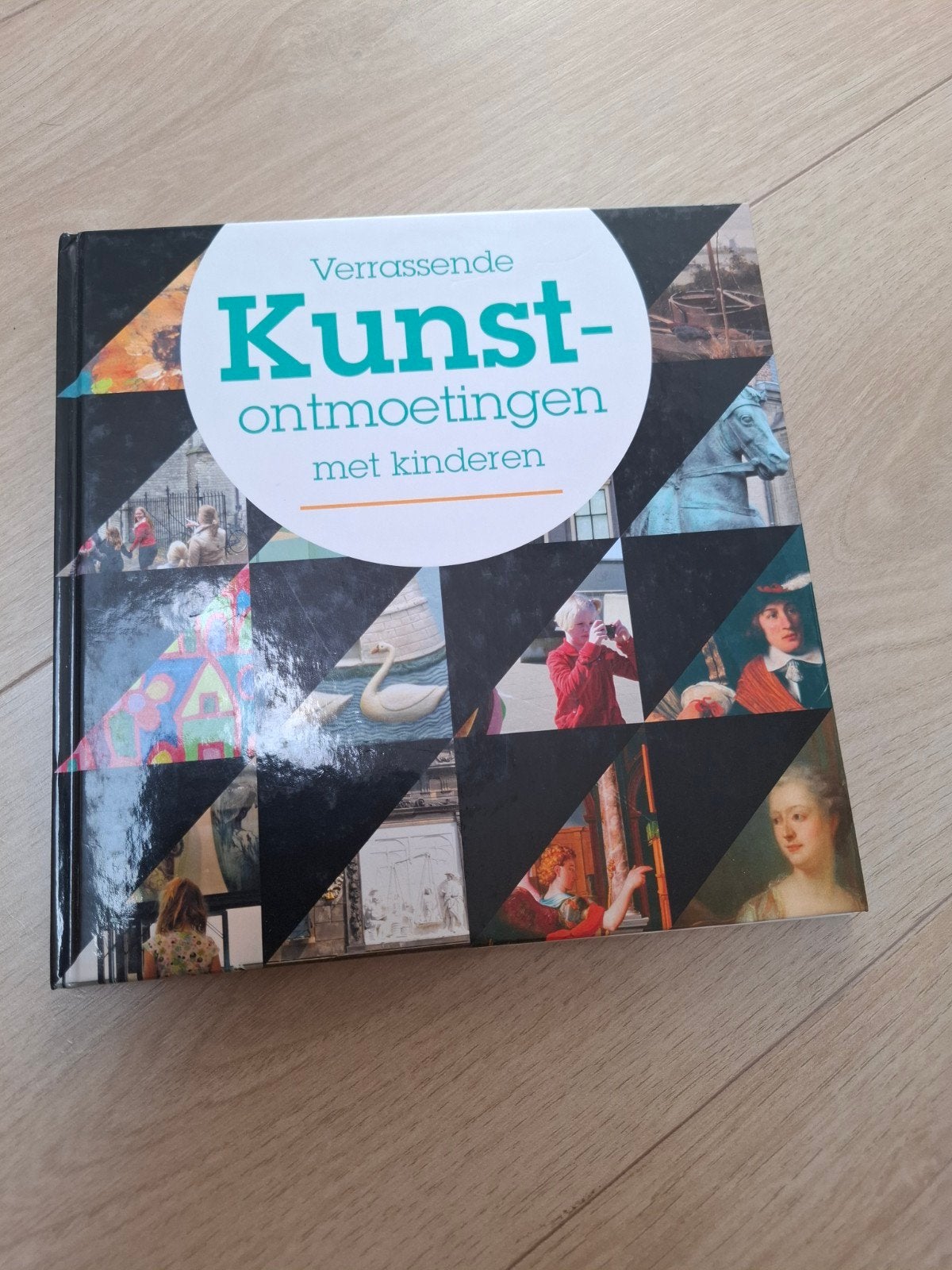 Verrassende Kunstontmoetingen met Kinderen - Boek, Boeken, Ophalen of Verzenden, Zo goed als nieuw, Overige onderwerpen, Winnie Verbeek en Jan Veldman