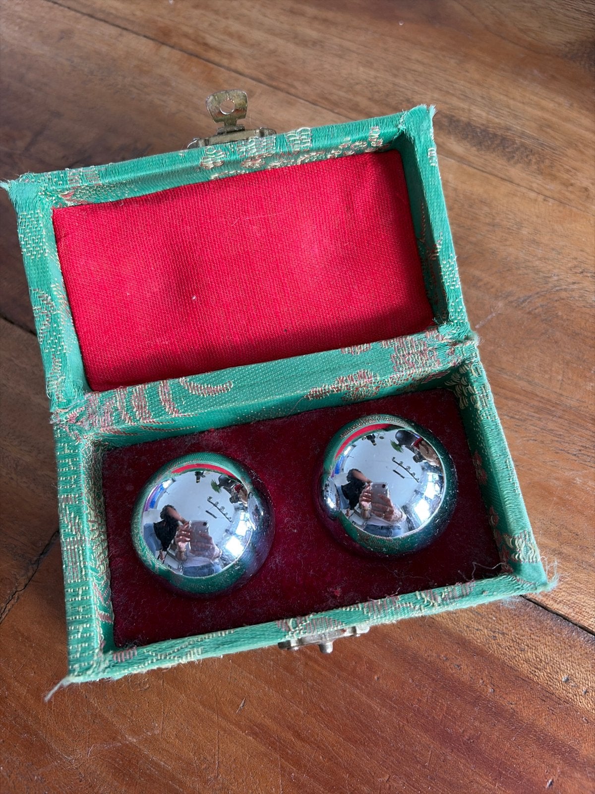Chinese Baoding ballen in sierlijke doos, Ophalen of Verzenden