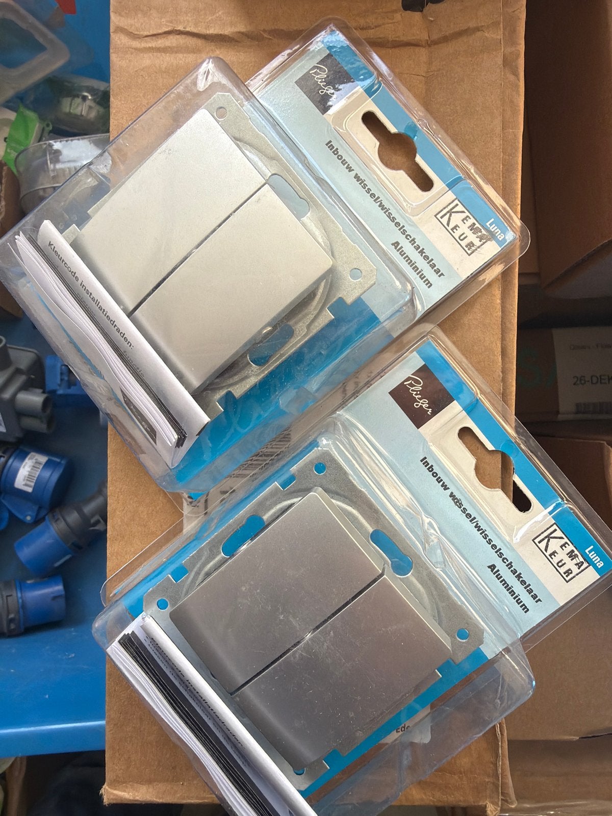 Plieger Luna Inbouw Wisselschakelaar Aluminium (2 stuks), Ophalen of Verzenden, Nieuw, Overige merken, Schakelaar