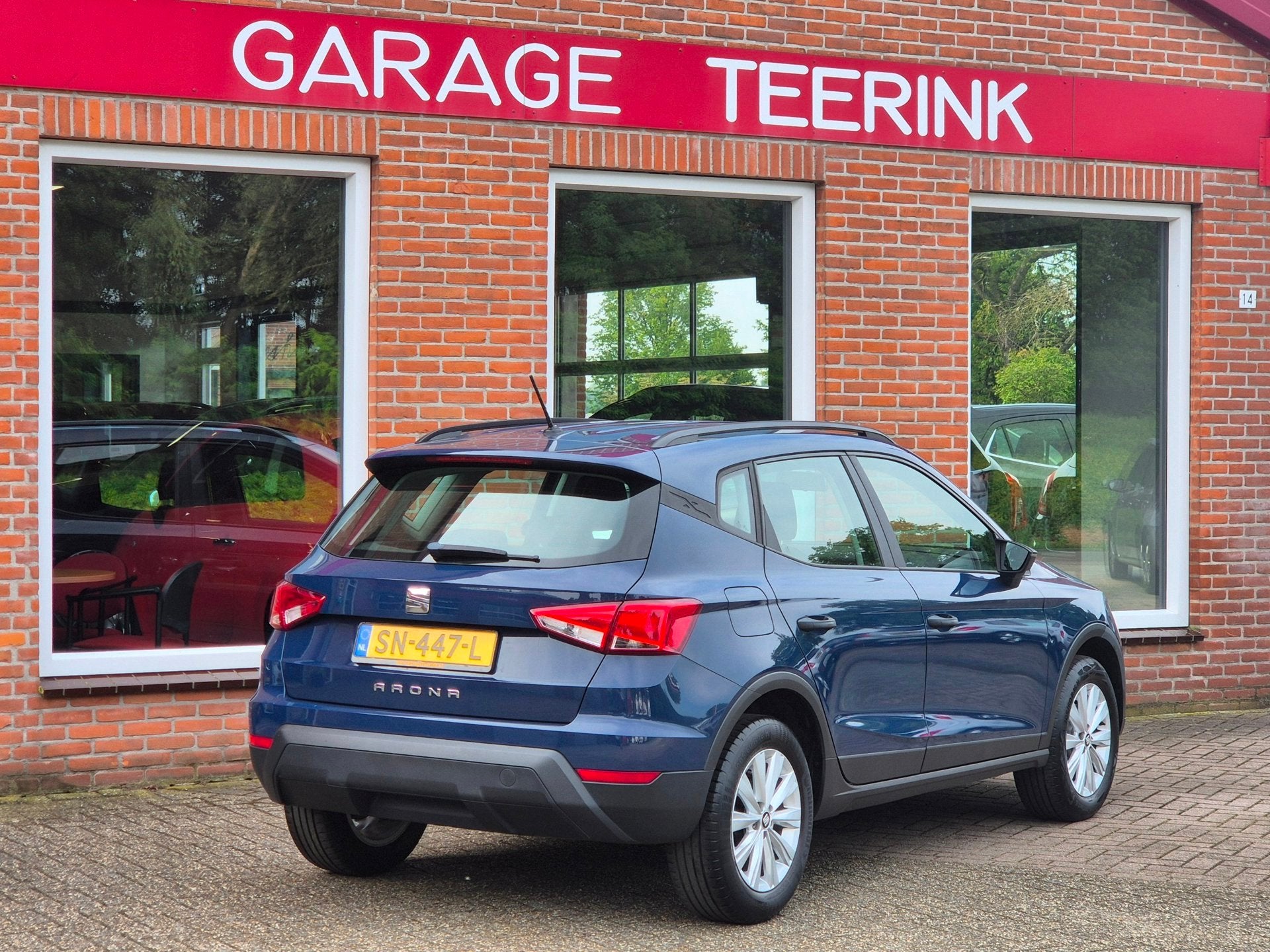Seat Arona 1.0 TSI Reference 95PK 5drs airco, cruise, elektr, Auto's, Voorwielaandrijving, Stof, Gebruikt, Blauw