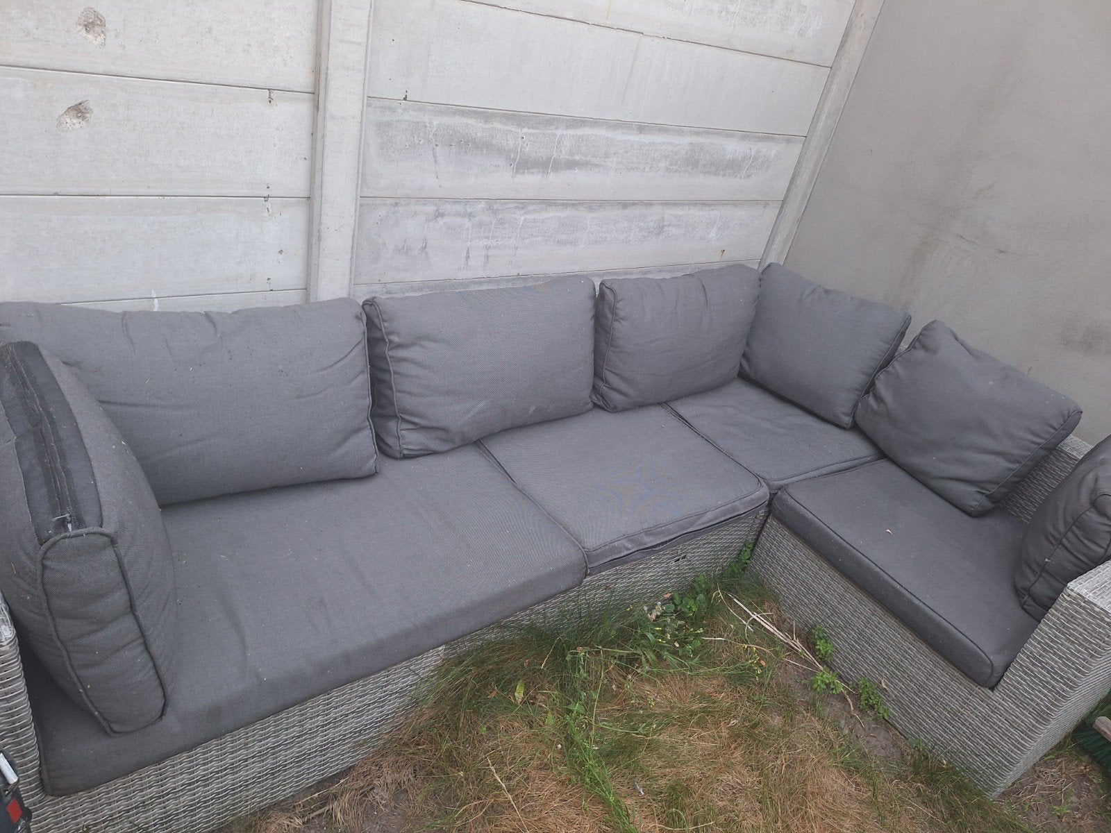 Leuk bankje met gebruikssporen, kan nog een ronde mee, Gebruikt, 3 zitplaatsen, Ophalen of Verzenden, Loungeset