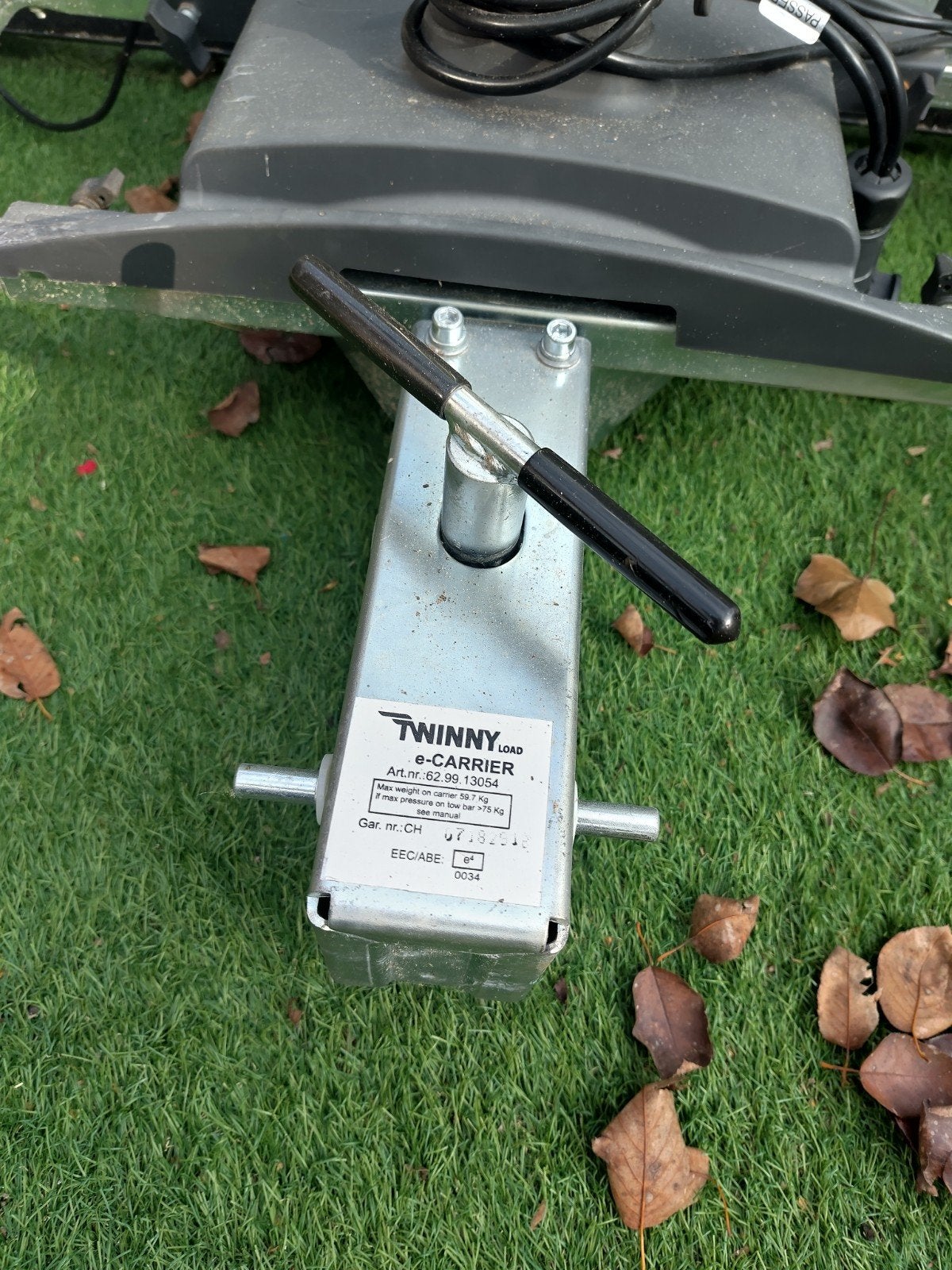 Twinny Load e-Carrier trekhaak fietsendrager, Auto diversen, Ophalen, Gebruikt, Brede banden, 2 fietsen