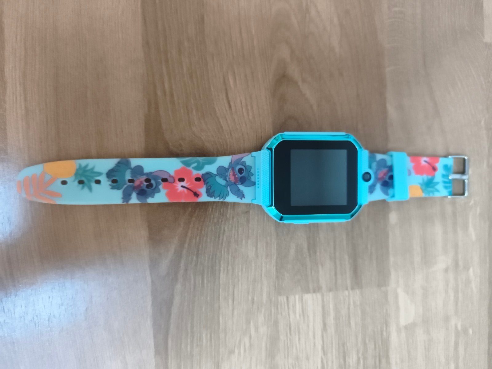Disney Lilo & Stitch kinder smartwatch – Camera, spelletjes, Ophalen of Verzenden, Zo goed als nieuw, Meerkleurig, Jongen of Meisje