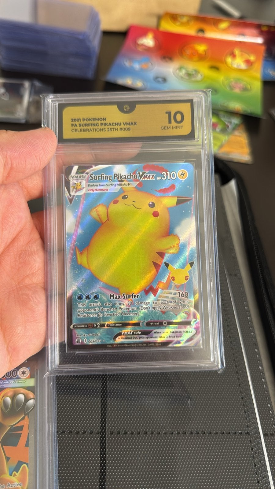 PSA 10 Gem Mint Surfing Pikachu VMAX Celebrations 25th, Ophalen of Verzenden, Nieuw, Losse kaart