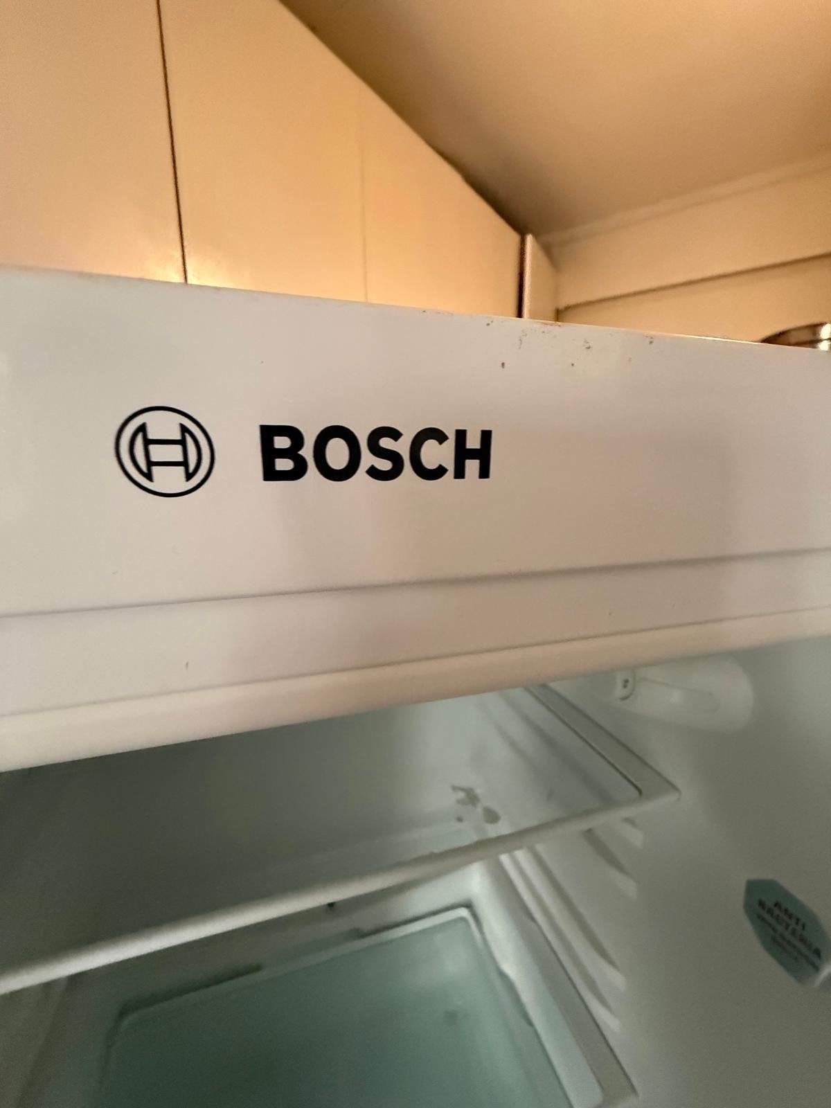 Bosch Koelkast met Vriezer - Zo goed als nieuw, Ophalen, 200 liter of meer, 60 cm of meer, Met aparte vriezer