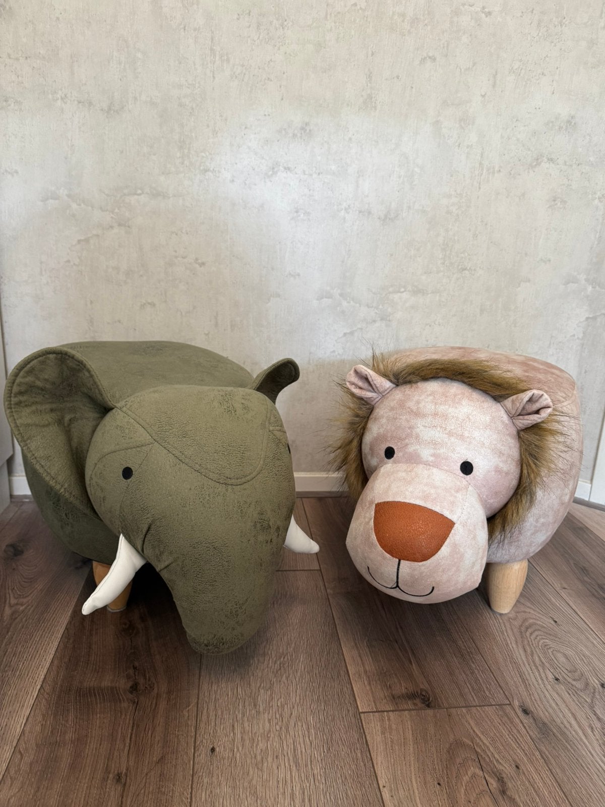 2 dierenkrukjes, Ophalen, Zo goed als nieuw