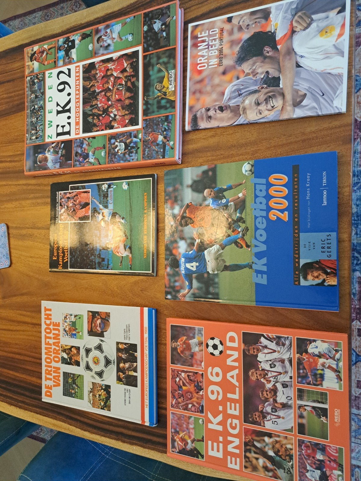 EK Voetbal Boeken Collectie: 1988, 1992, 2000, 2004, Ophalen of Verzenden, Zo goed als nieuw, Diverse auteurs, Balsport
