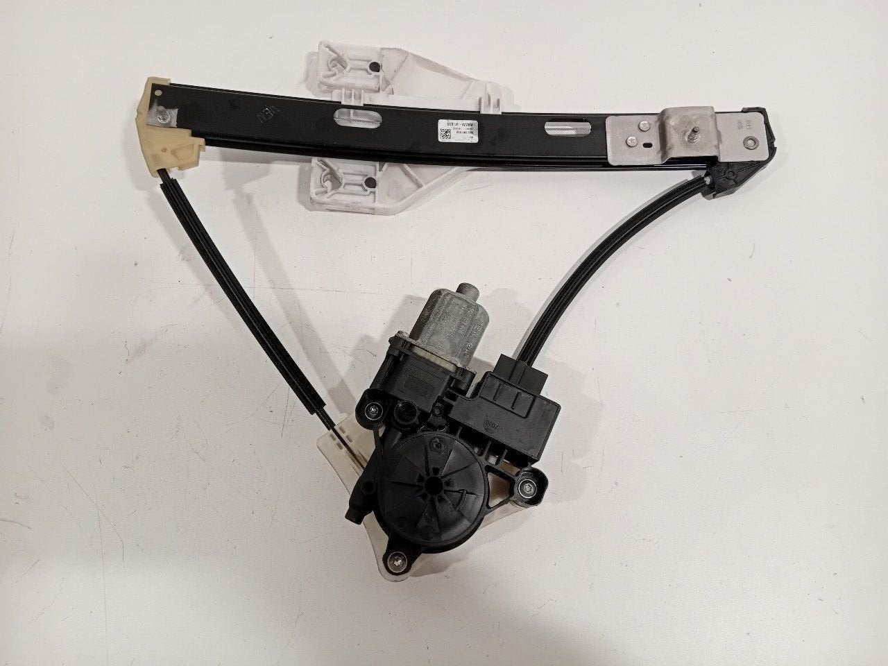 Raammechaniek elektrisch rechts achter Audi A1, Onderdelen@venauto.nl, Van der Ven Autorecycling B.V., Gebruikt, Ettenseweg 76, 4706 PB Roosendaal, The Netherlands