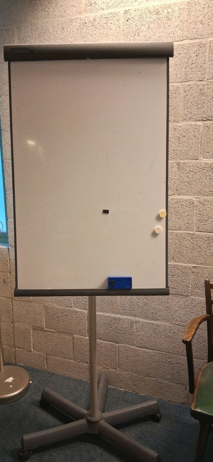 Legamaster Flipover / Whiteboard / Verrijdbaar, Ophalen