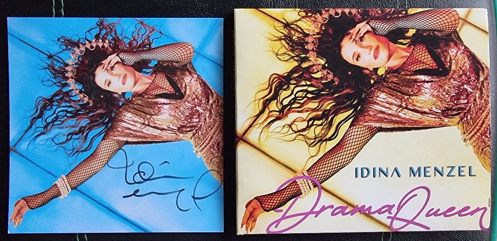 Idina Menzel - Drama Queen - signed cd met art card, Ophalen of Verzenden, Zo goed als nieuw, Gesigneerd