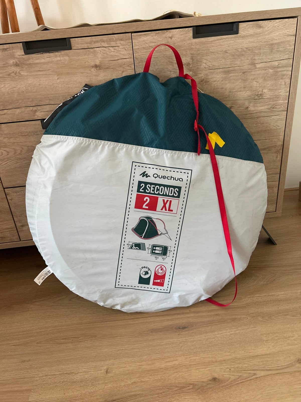 Quechua 2 Seconds XL Pop-up Tent - 2 Personen, Ophalen, Zo goed als nieuw, Tot en met 2