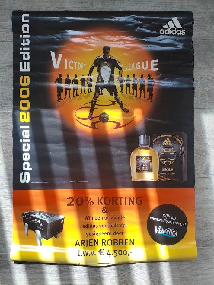 Poster Adidas parfum & Radio Veronica ( WK 2006 ), Ophalen of Verzenden, Gebruikt, Overige binnenlandse clubs, Poster, Plaatje of Sticker