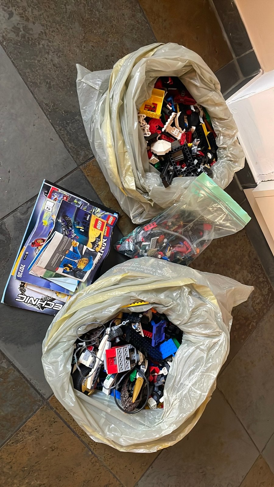 11 kilo lego, Ophalen, Zo goed als nieuw