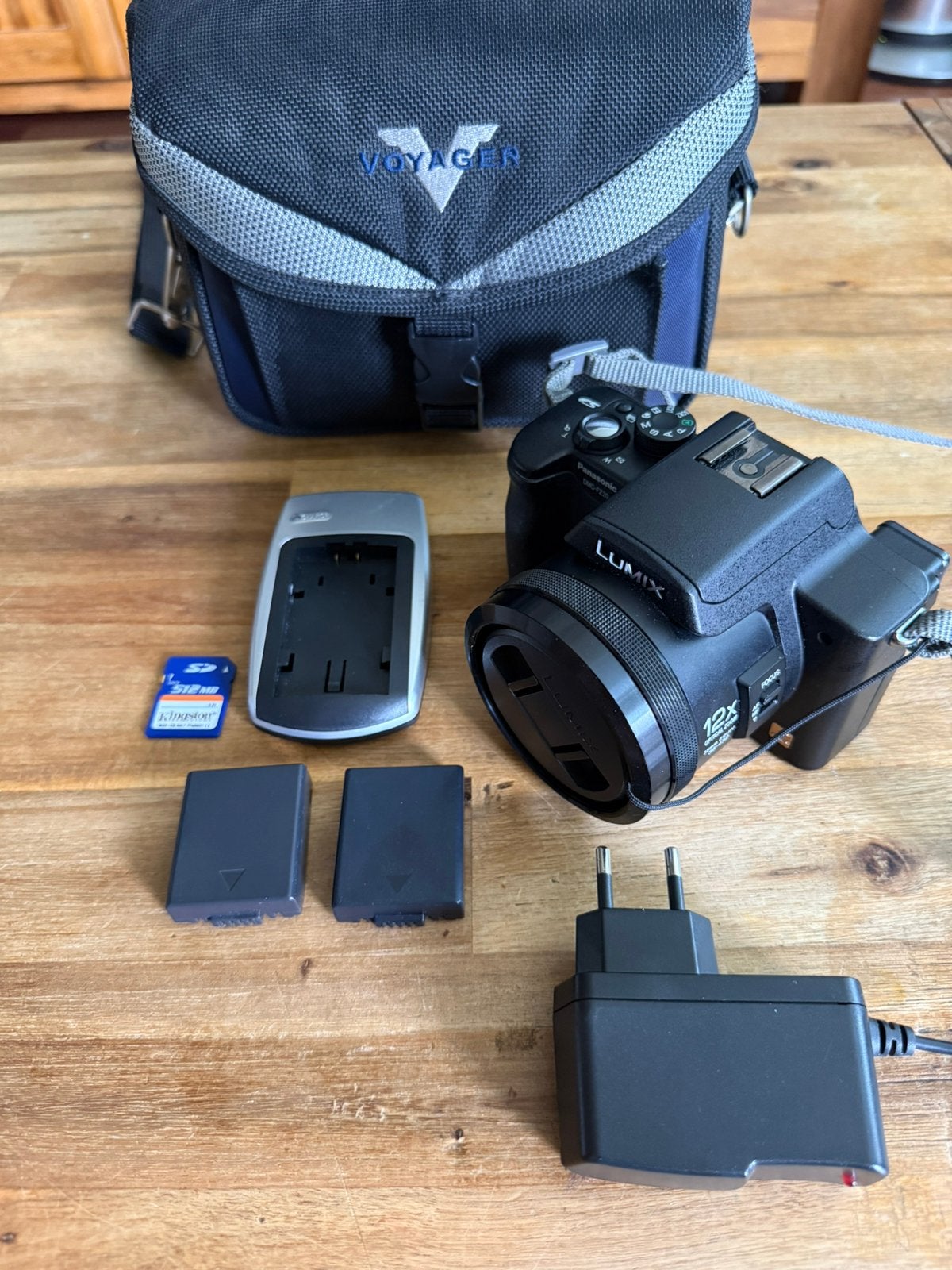 Panasonic Lumix DMC-FZ20 met 2 accu’s en tas, Panasonic, Ophalen of Verzenden, Zo goed als nieuw, Compactcamera