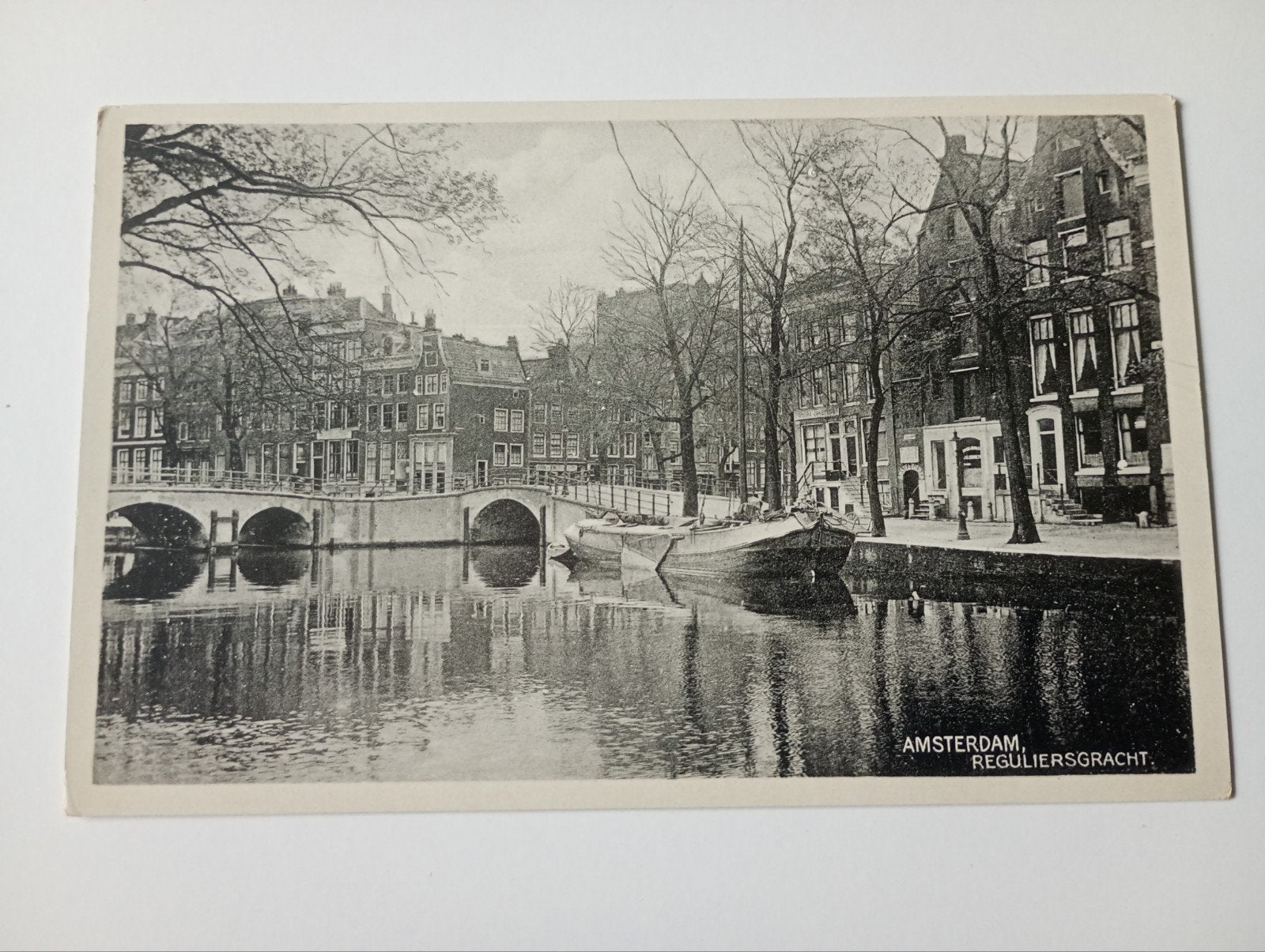 Amsterdam Reguliersgracht met Scheepvaart, Ophalen of Verzenden, 1920 tot 1940, Ongelopen, Noord-Holland
