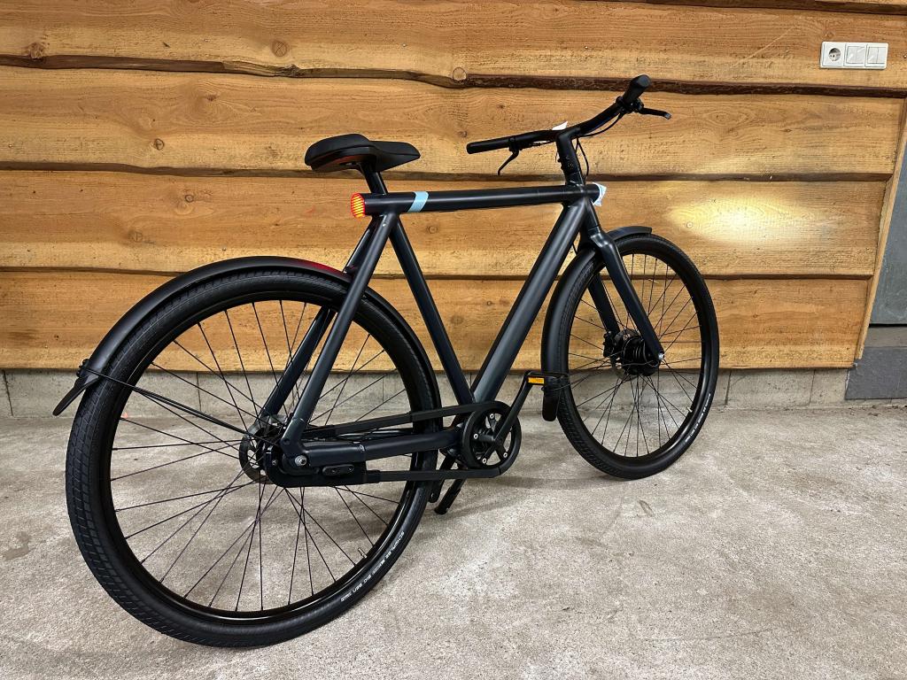 VanMoof S3 Dark – Renew | ZGAN, 130 km, incl. btw & factuur, Info@mdg-mobility.nl, Ophalen of Verzenden, Zo goed als nieuw, Almen