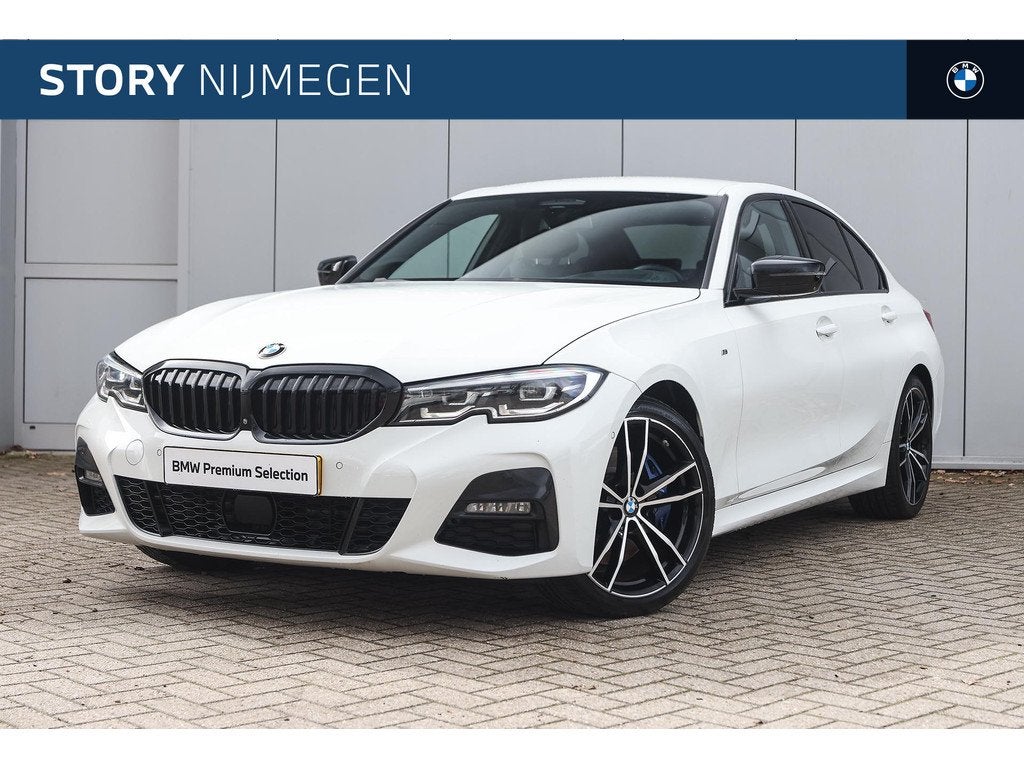 BMW 3 Serie 330i xDrive Executive M Sport Automaat / Trekhaa, Auto's, BMW, 1998 cc, 4 cilinders, Wit, Origineel Nederlands
