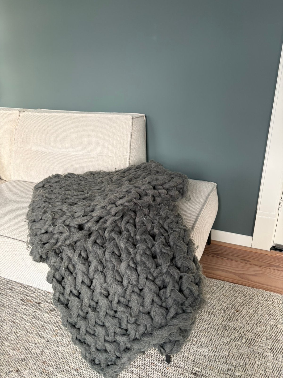 Grof gebreide, grijze, wollen plaid., Ophalen, Zo goed als nieuw, Rechthoekig, 125 cm of meer