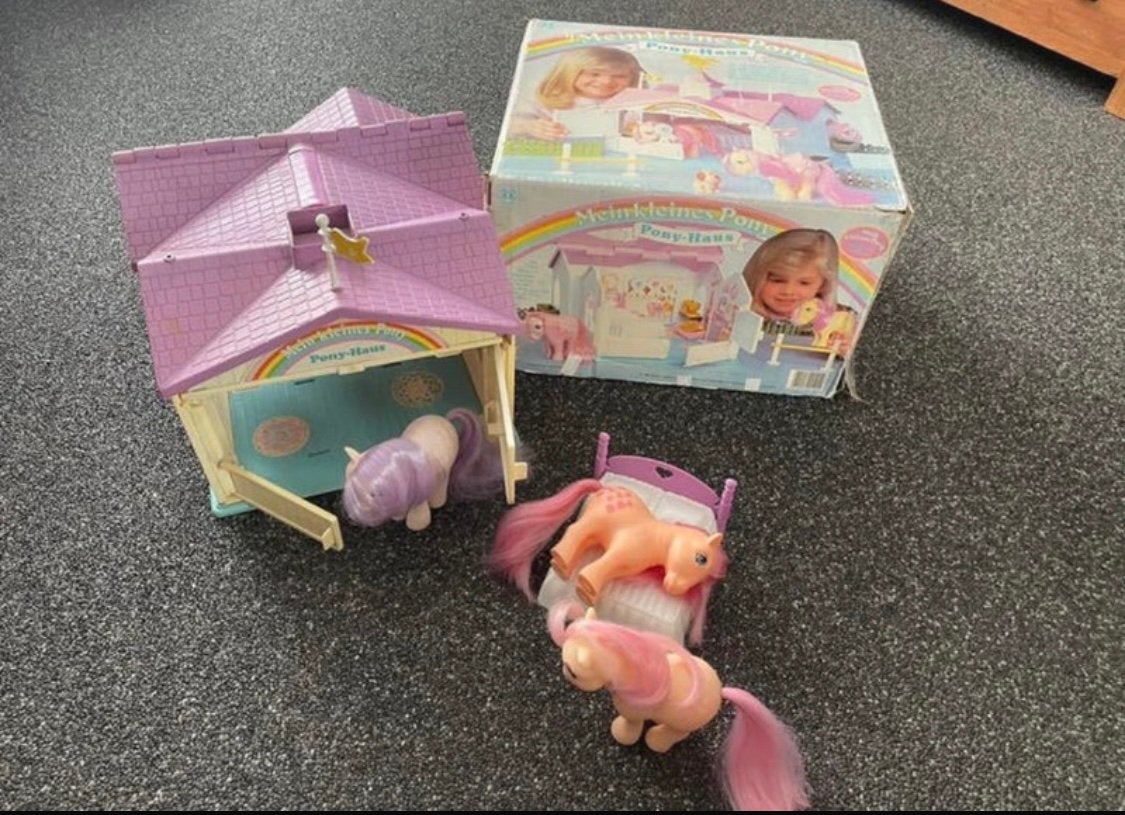 Oude veel gebruikte my little pony huis stal 3 pony’s 1982, Ophalen of Verzenden, Gebruikt