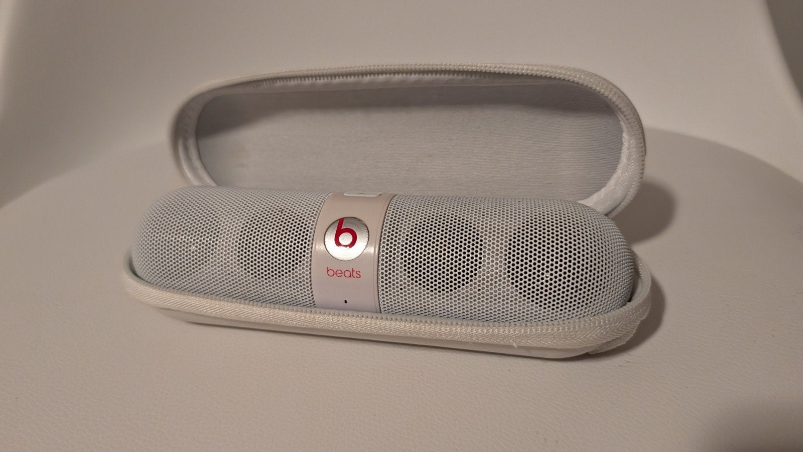 Beats Pill 2.0  ( Namaak), Zo goed als nieuw, Draagbare speaker, Bluetooth, Minder dan 60 watt
