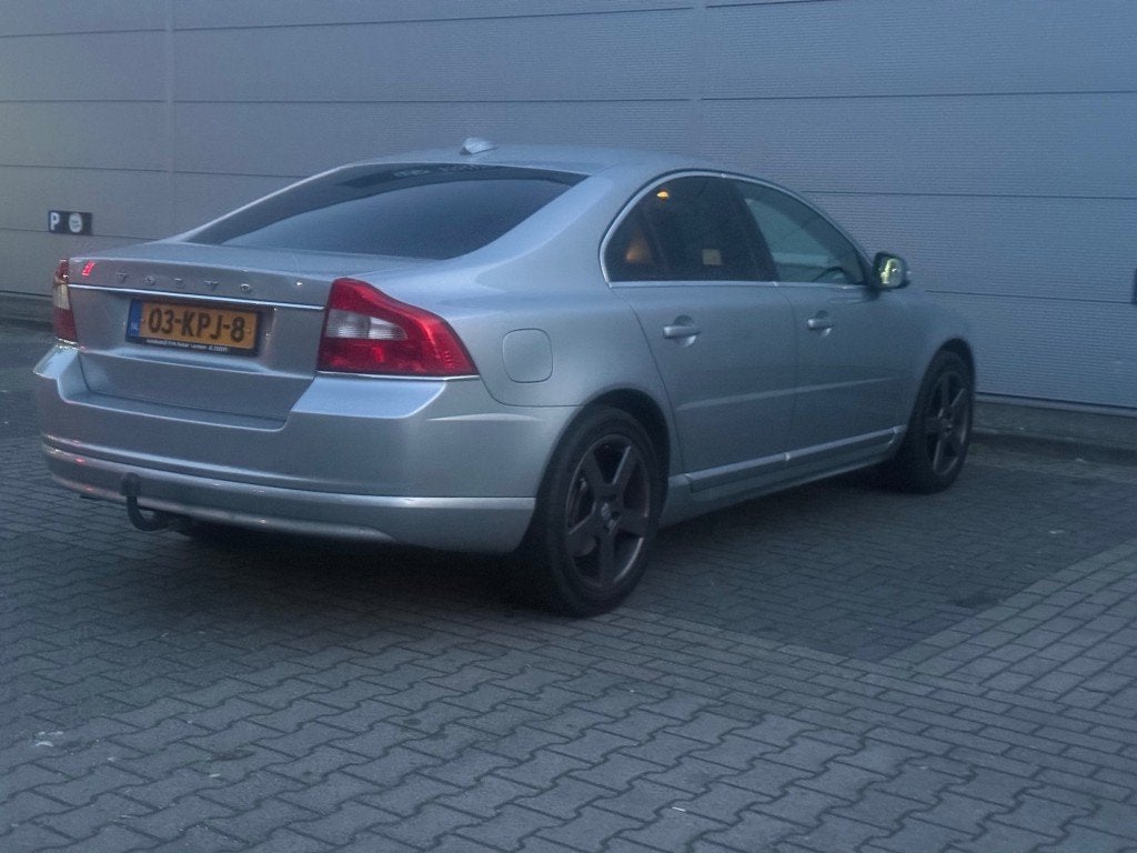 Volvo S80 2.4D SUMMUM 230 PK AUTOMAAT / NAVI BT-TEL LEER PDC, Auto's, Volvo, Bedrijf, Diesel, Navigatiesysteem, 168 €/maand