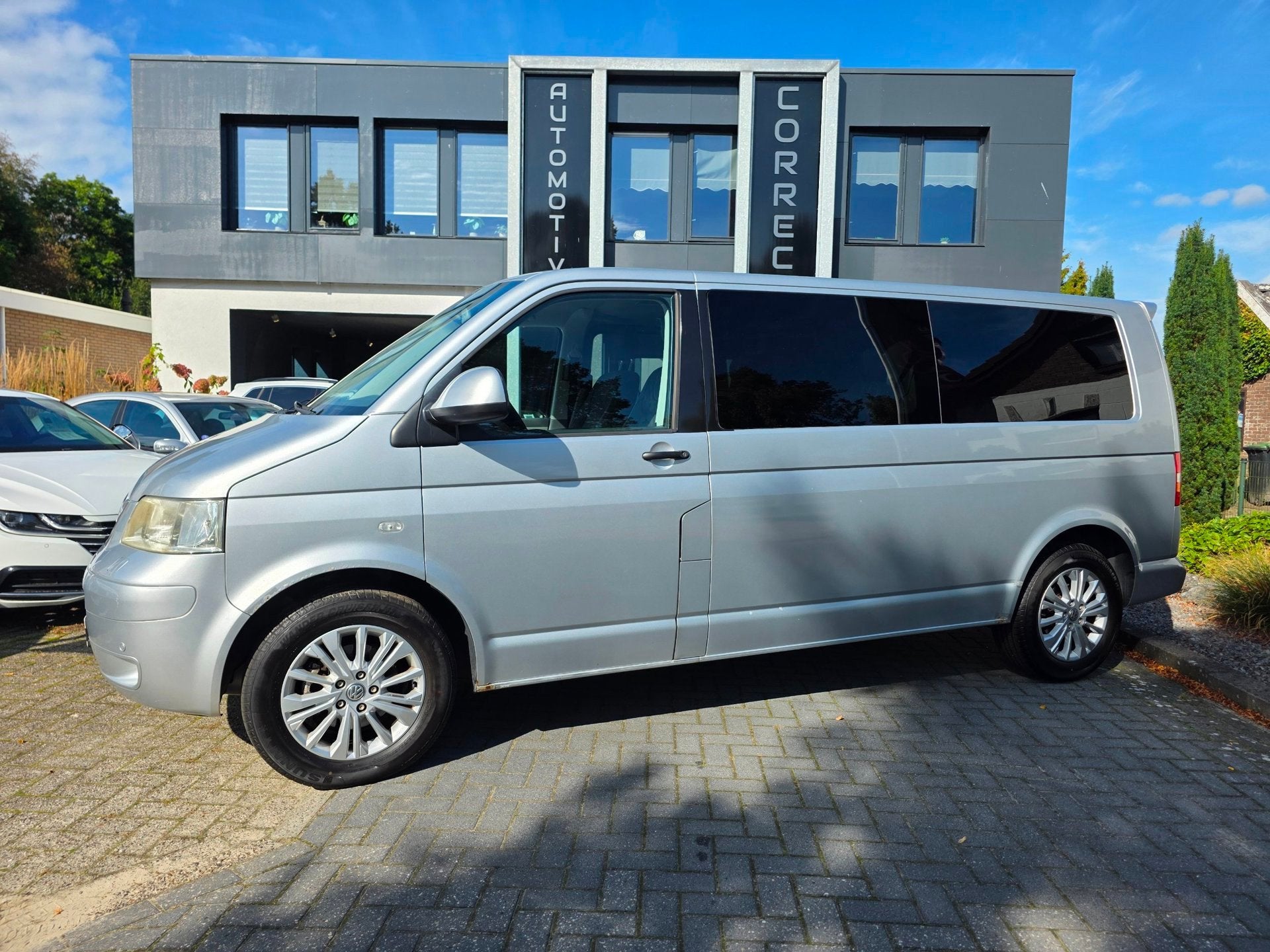 Volkswagen Transporter 2.5 TDI Trendline DC |LEER|automaat|A, Auto's, Gebruikt, Zwart, Volkswagen, Parkeersensor