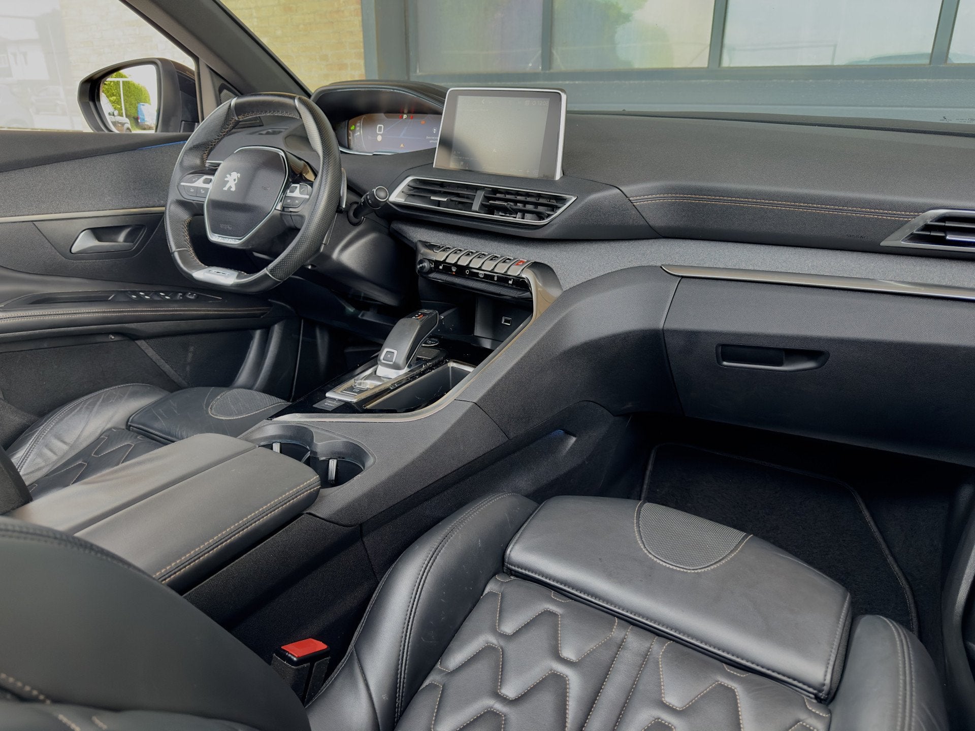 Peugeot 5008 1.6 e AUT6 GT-LINE 7PERS PANODAK DESIGNO-LEDER, Auto's, 1350 kg, Gebruikt, 4 cilinders, 7 stoelen