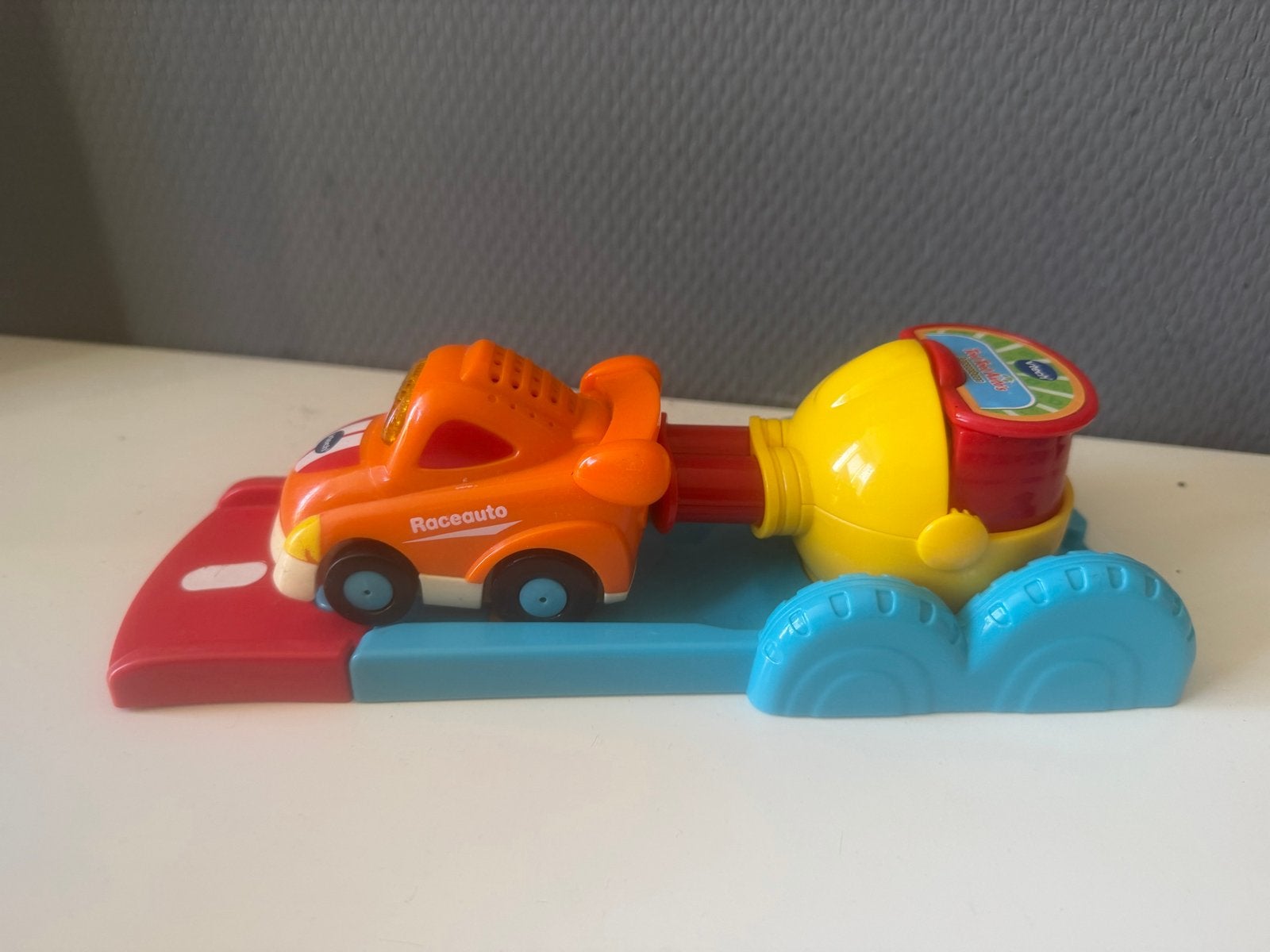 VTech Toet Toet Auto's Rob Raceauto met lanceerbaan, Ophalen, Zo goed als nieuw, Auto, Met licht