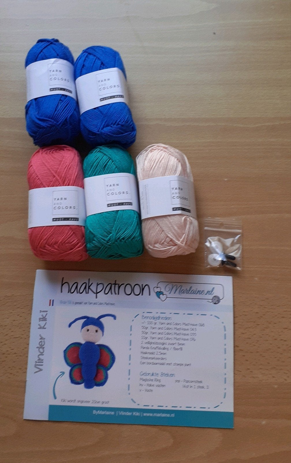 Haakpakket yarn and colors must have. Haakpakket vlinder, Ophalen of Verzenden, Nieuw, Breien of Haken, Wol of Garen