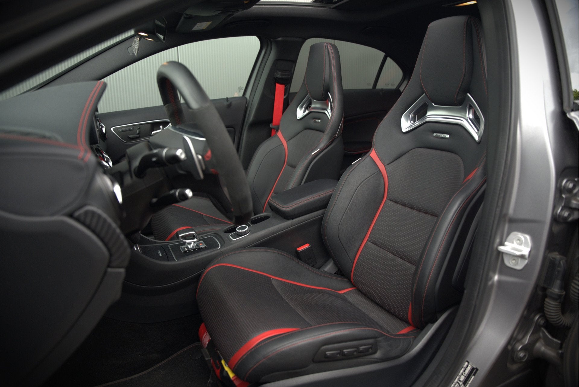 Mercedes-Benz A-Klasse AMG 45 4MATIC | Magno | Stoelverwarmi, Automaat, Gebruikt, 4 cilinders, Bedrijf