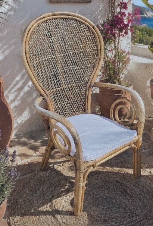 Vintage rotan pauwstoel, stoel pitriet met kussen, Ophalen, Gebruikt, Overige kleuren, Riet of Rotan