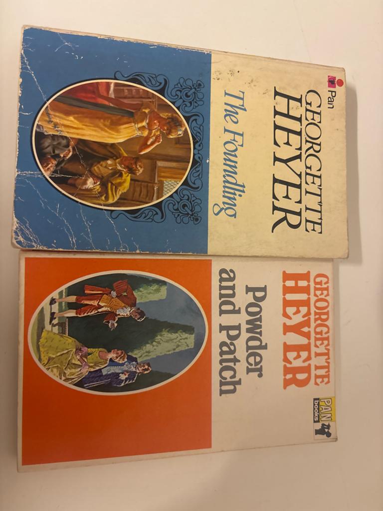 The Foundling & Powder and Patch, Ophalen of Verzenden, Gelezen
