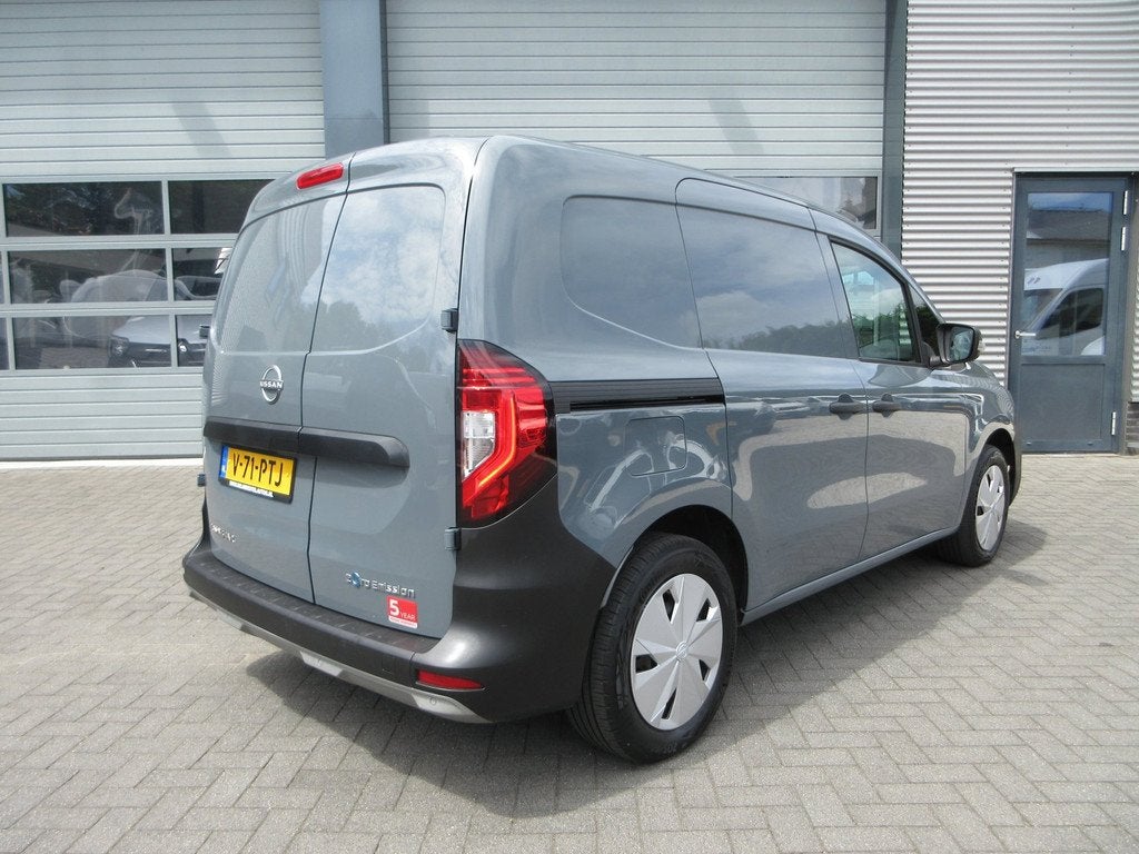 Nissan TOWNSTAR L1 44 kWh airco 3 zits, Voorwielaandrijving, 45 kWh, Gebruikt, 122 pk