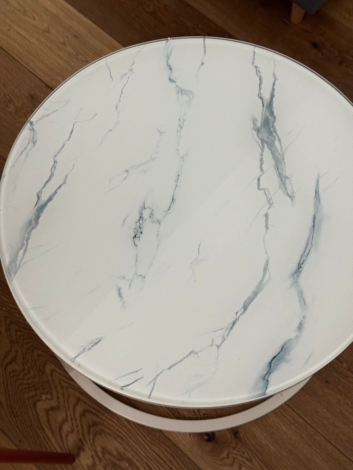 Ronde bijzettafel marmerlook wit, Ophalen, Zo goed als nieuw, Wit, Glas