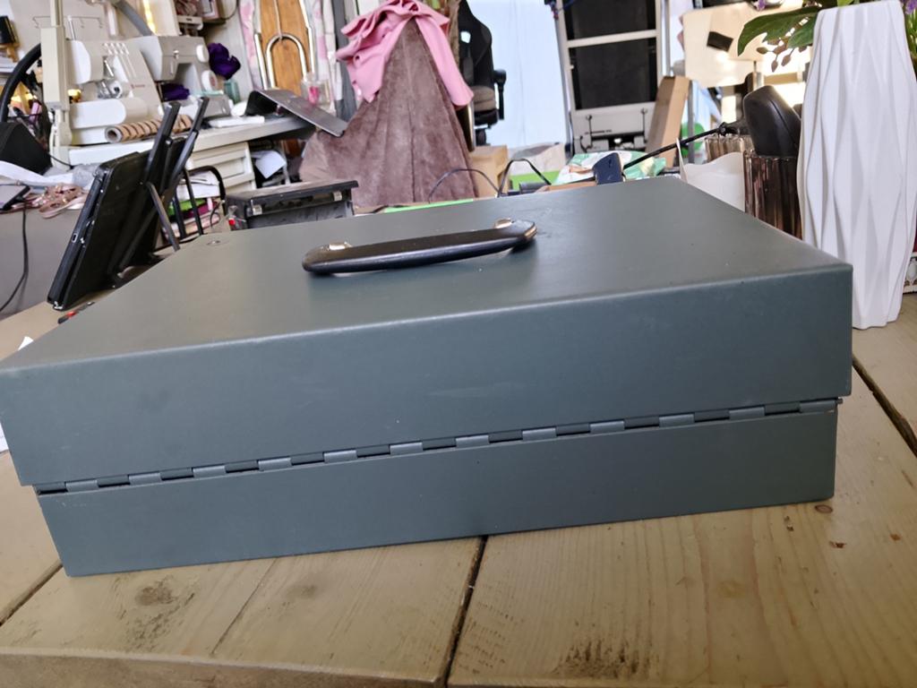 Geldkist, Minder dan 50 cm, Minder dan 50 cm, Ophalen of Verzenden, Metaal