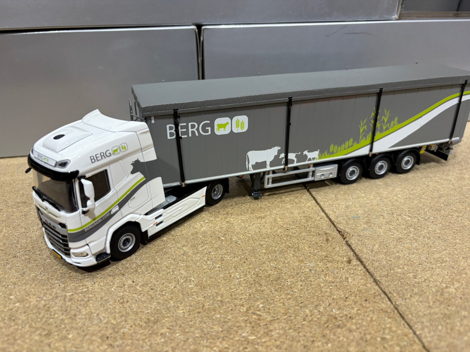 WSI DAF XG MIDLIFT AXLE BERG AGRI, Hobby en Vrije tijd, Ophalen of Verzenden, Nieuw, Bus of Vrachtwagen, Wsi