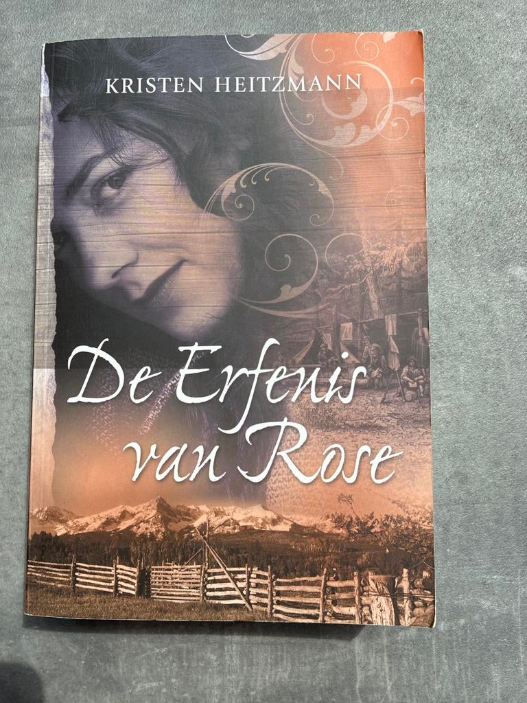 De Erfenis van Rose - Kristen Heitzmann, Boeken, Ophalen of Verzenden, Zo goed als nieuw