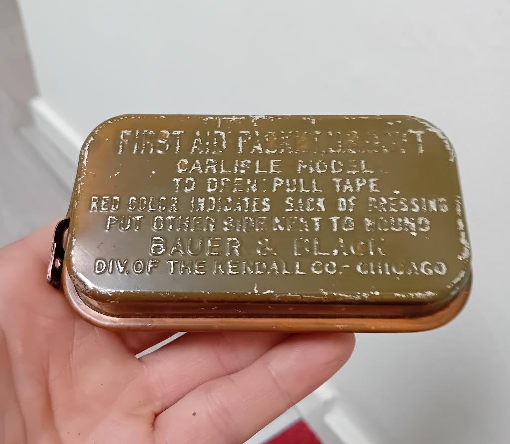 us ww2 british made first aid pack, Verzamelen, Militaria | Tweede Wereldoorlog, Ophalen of Verzenden, Amerika