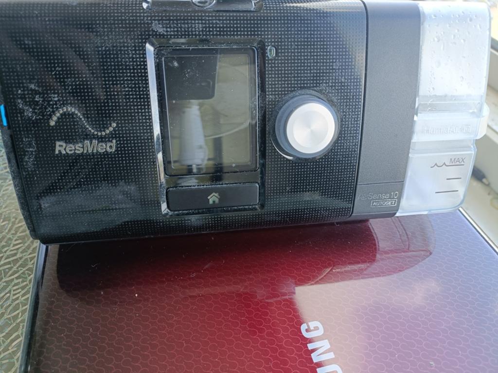 Resmed 10 airsense autoset zowat nieuw!, Diversen, Verpleegmiddelen, Ophalen of Verzenden