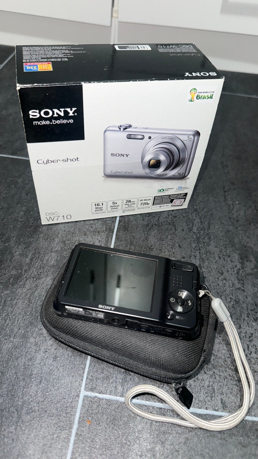 Foto 3 van Sony Cyber-shot DSC-W710 16.1MP compleet met doos oplader SD