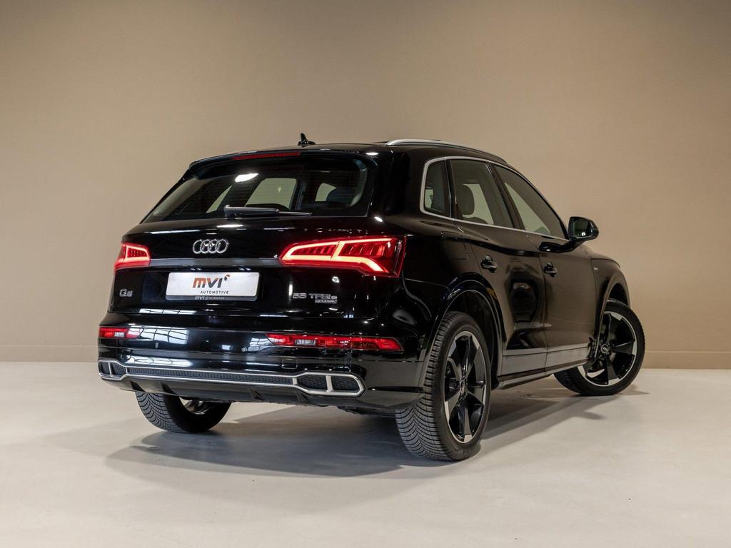 Audi Q5 55 TFSI e S-Line edition / 368pk / Panorama dak / Ke, Auto's, Audi, Automaat, 4 cilinders, Zwart, Plug-in hybride