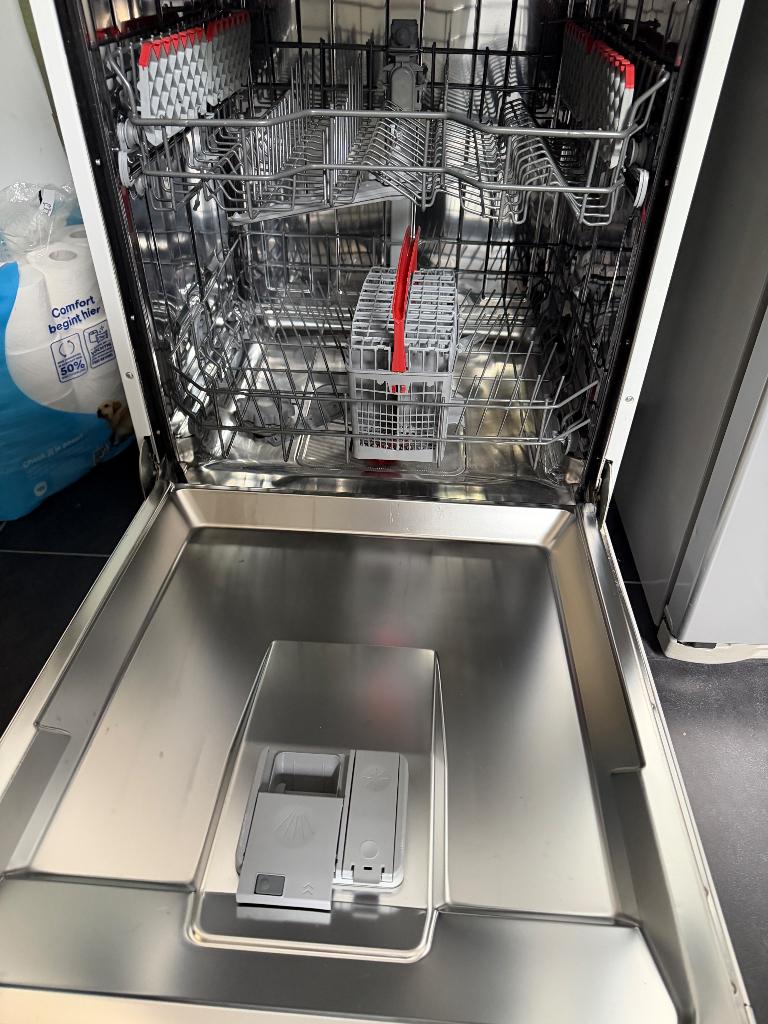 Vaatwasser, Witgoed en Apparatuur, Vaatwasmachines, Ophalen, Gebruikt, 14 tot 18 liter, Voorspoelprogramma