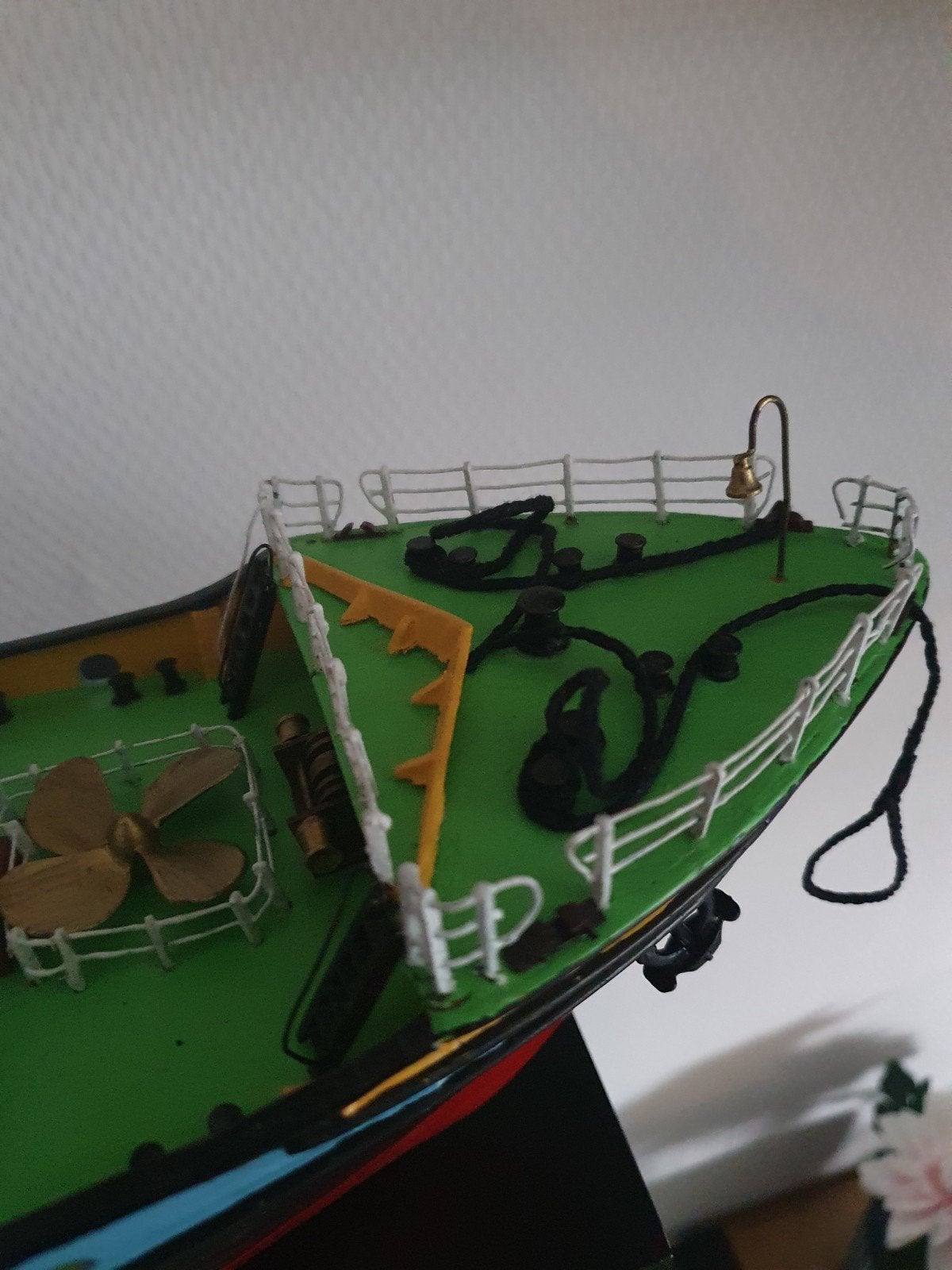 te koop de zwarte zee  van hout bieden, Ophalen